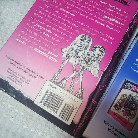MONSTER HIGH  GHOULFRIENDS FOREVER SET OF 2 BOOKS - Picture 5 of 8